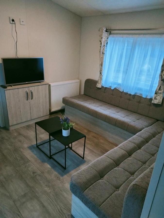 Bj Chalets - De Rug 1 - Vakantiepark Lauwersoog - Luxe Chalet Met Vaatwasser! Vroege Incheck! Екстериор снимка
