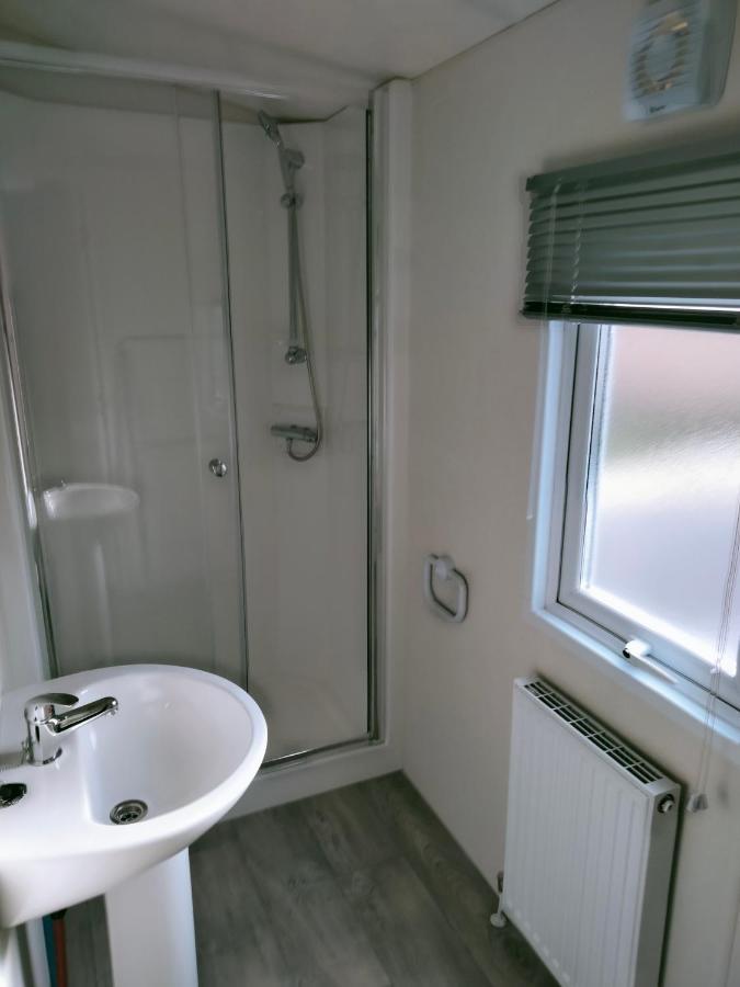Bj Chalets - De Rug 1 - Vakantiepark Lauwersoog - Luxe Chalet Met Vaatwasser! Vroege Incheck! Екстериор снимка