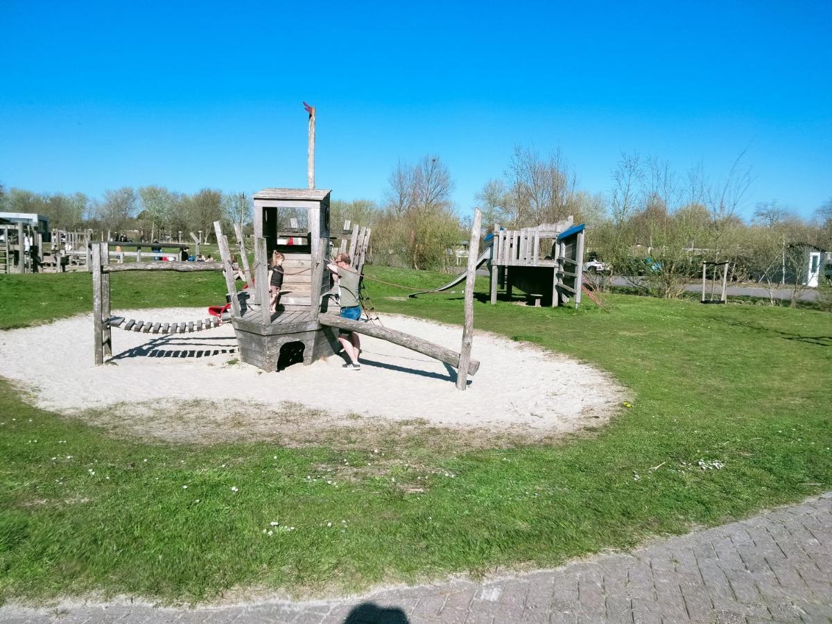 Bj Chalets - De Rug 1 - Vakantiepark Lauwersoog - Luxe Chalet Met Vaatwasser! Vroege Incheck! Екстериор снимка